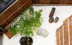 ひがしやま 祥、